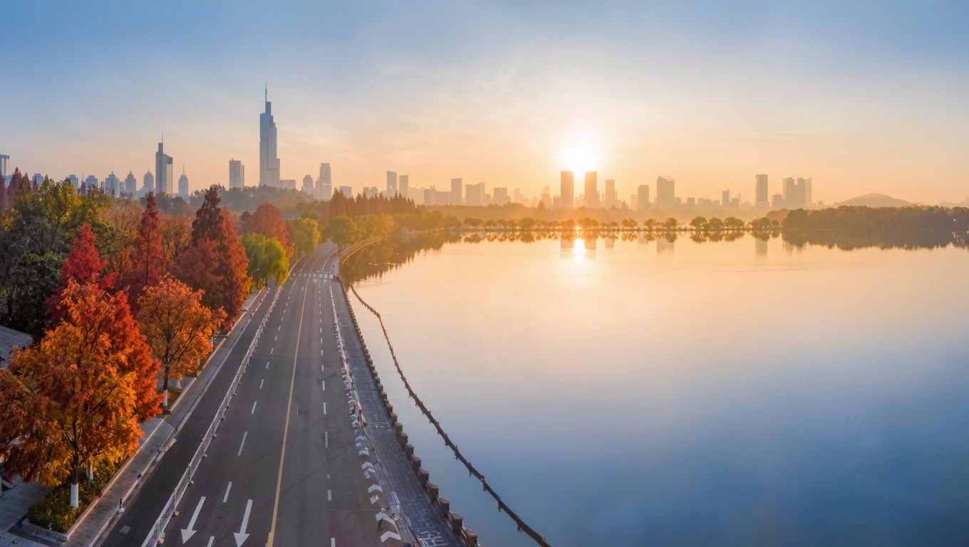 Chicago Marathon Weather: Eight Race Mornings From 42 to 72 Degrees, and What to Wear